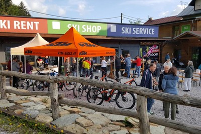 Mountain bike, downhill bike and electric bike rental